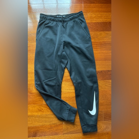 Nike Men Sweatpants Therma Swoosh Fleece Lined Training Pants Dri